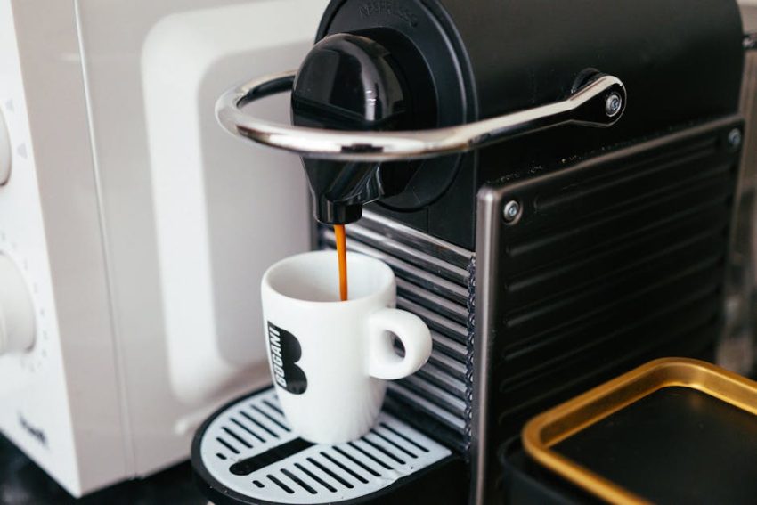 Tastyle Single Serve Coffee Maker Review: Frother, Iced & Hot Brews in One Tastyle Single Serve Coffee Maker Review: Frother, Iced & Hot Brews in One